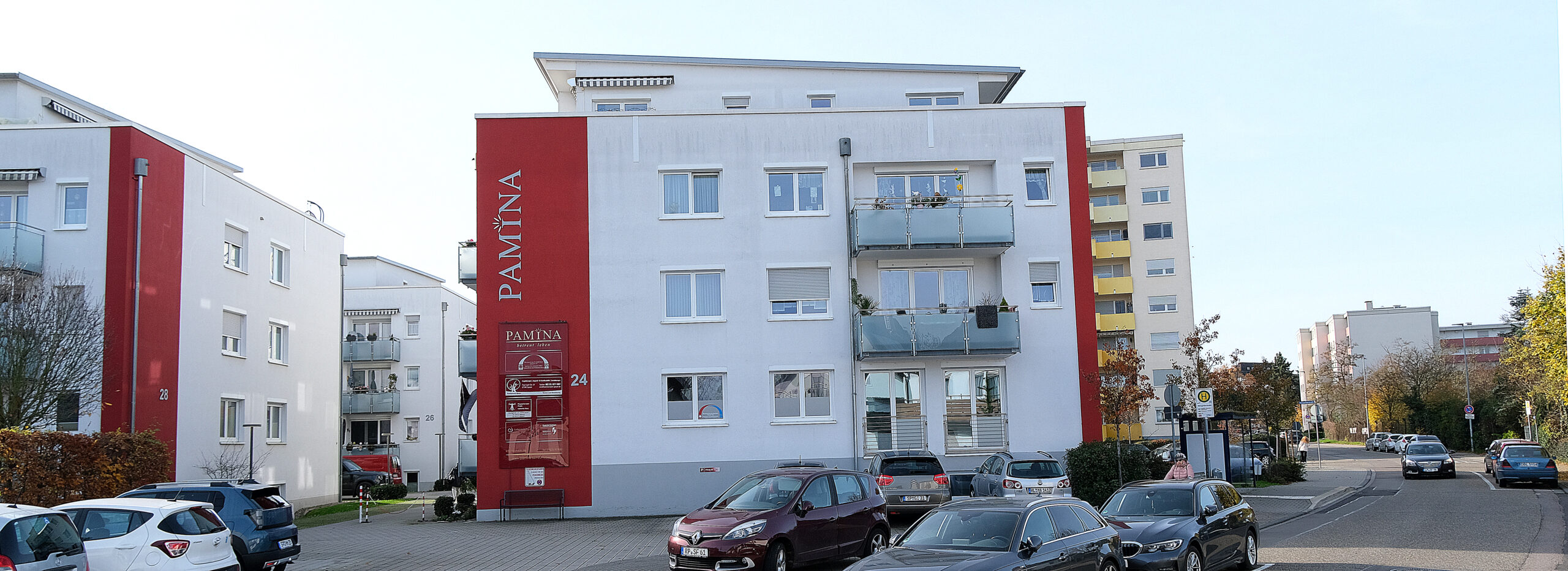 Anfahrt und Besucherparkplätze